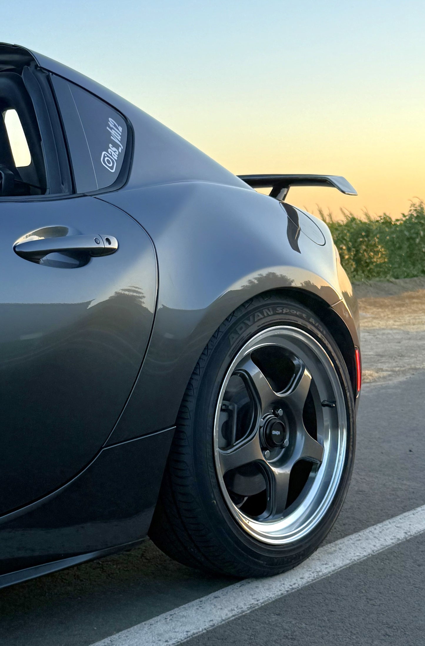 Konig Hyperspec- Anthracite Metallic Wheel w/ Mirror Machined Lip- 17x9 - 4x100 - ET45